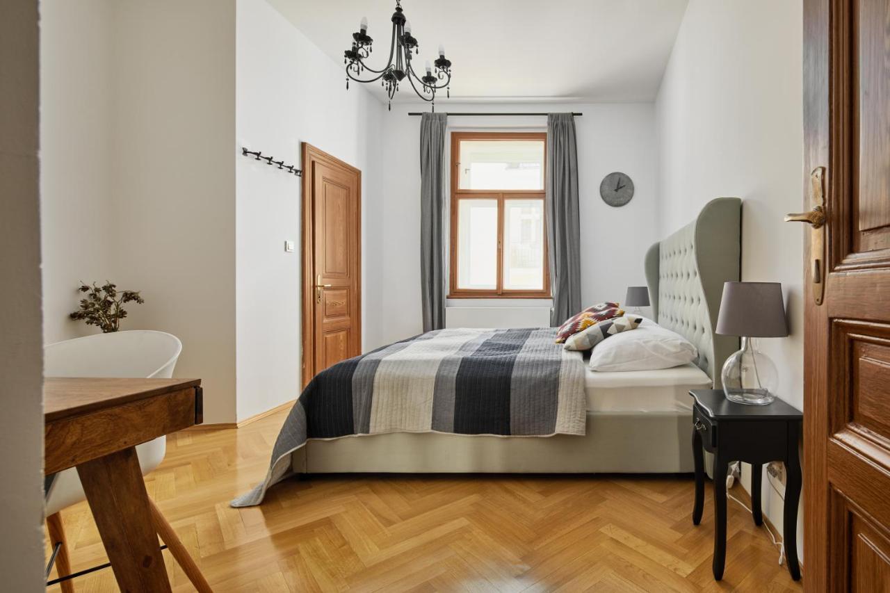 Apartmán Days - Lavish In The Old Town - Balcony *