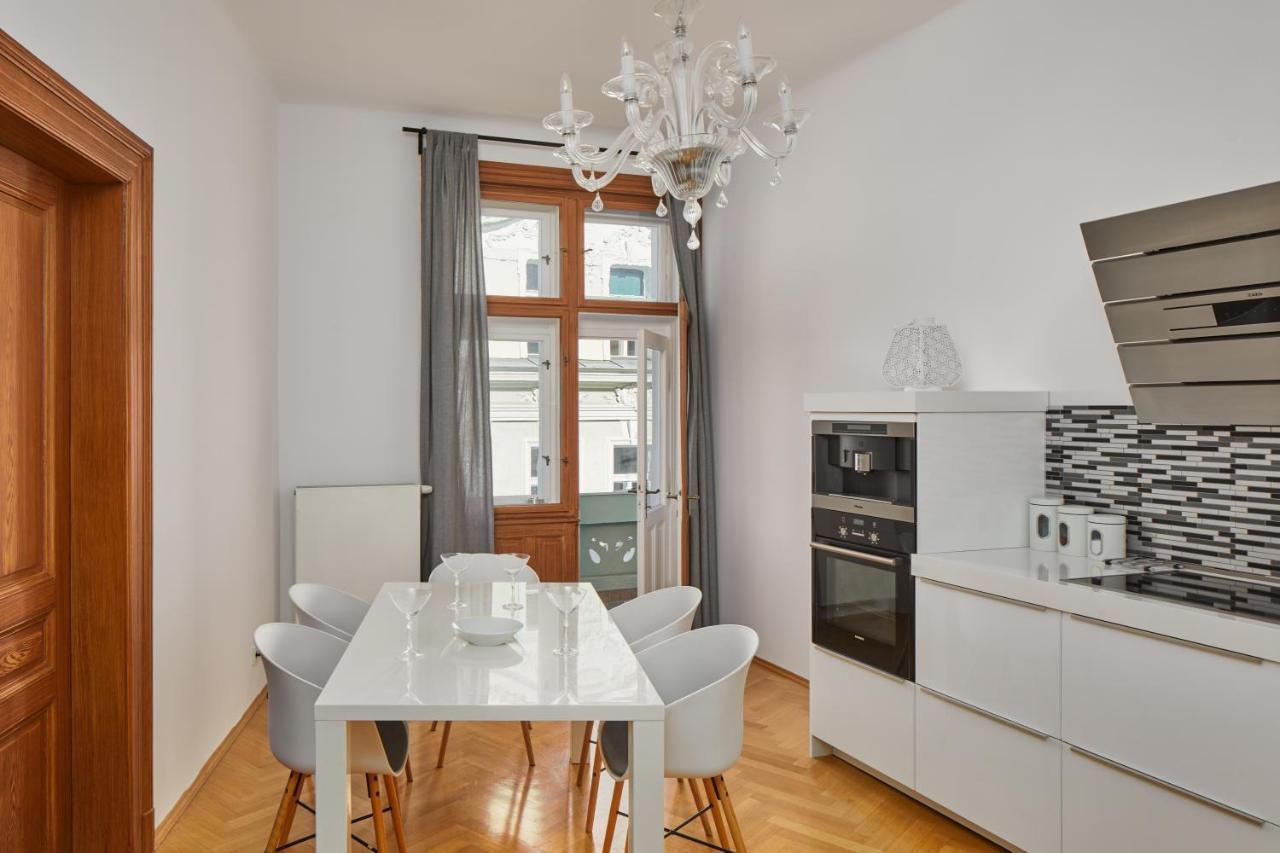 Apartamento Days - Lavish In The Old Town - Balcony *