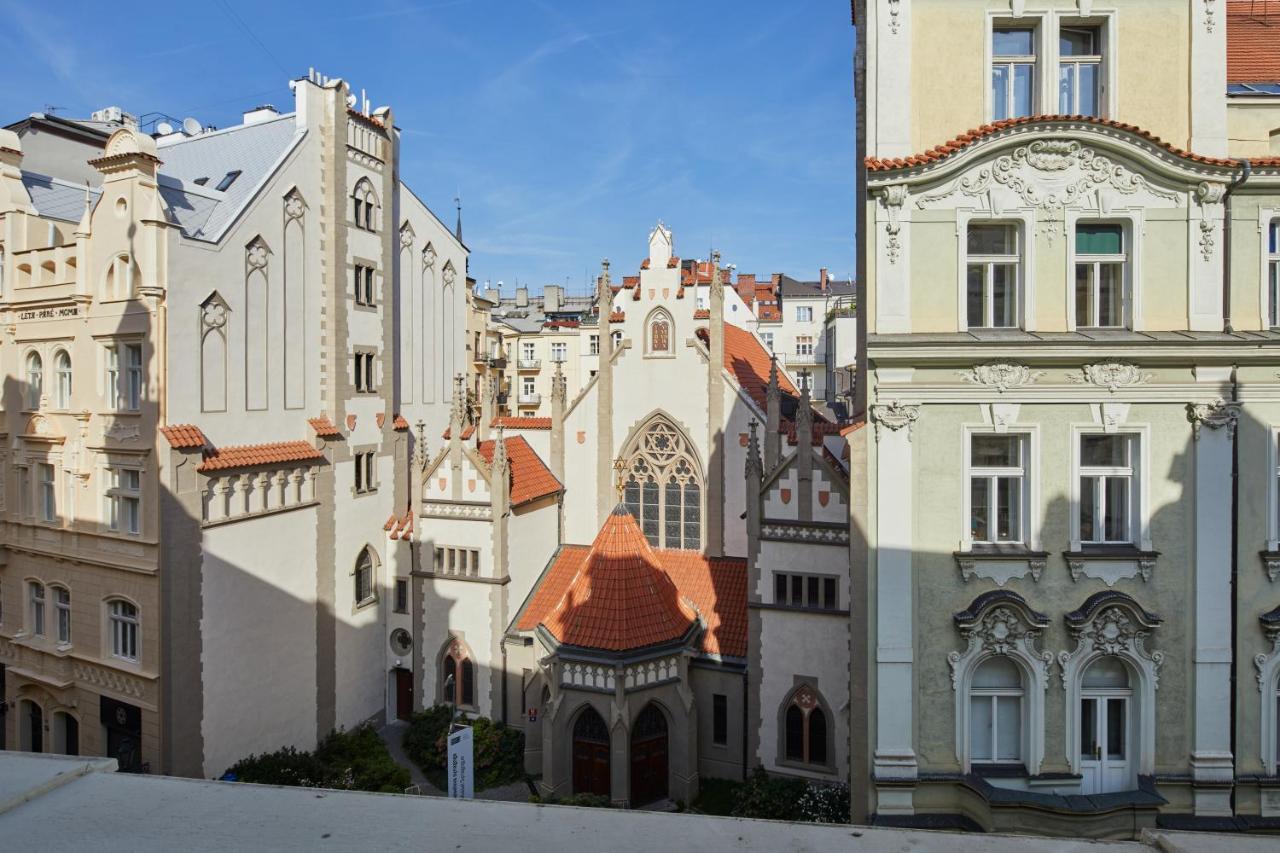 Days - Lavish In The Old Town - Balcony Praga